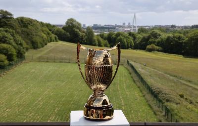 Rugby stars of the future come face to face with the sports top trophy Rugby stars of the future come face to face with the sports top trophy